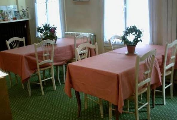 Ardenn'Hotel ランス エクステリア 写真
